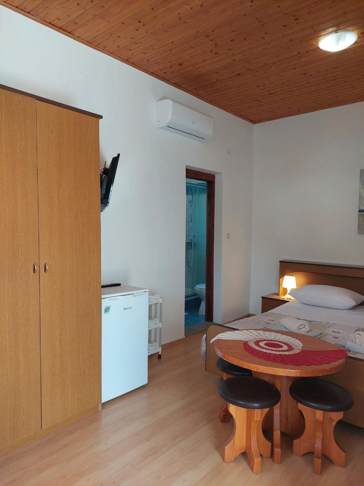 Rooms Hodanic Krk Town Rom bilde